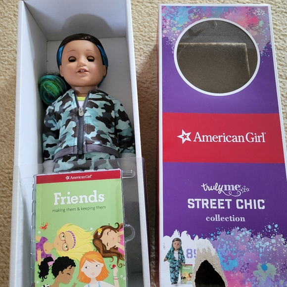 Doll Collection - Picture 1 of 2